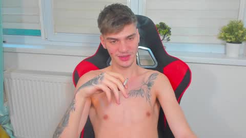 Snapshot of illusions888 chatting on December 9, 12:42 pm D-Illusion online show from December 9, 12:42 pm