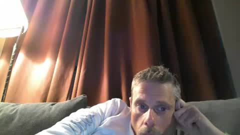 Ilovesquirterz1 online show from February 15, 6:44 am