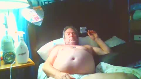 ilovetoshowoffagain online show from September 18, 7:10 am