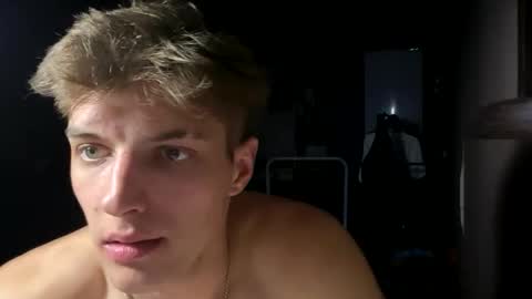 ilyahrr online show from March 26, 9:08 pm