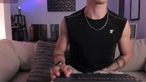 Snapshot of im__thomas chatting on October 8, 4:50 am IM  THOMAS online show from October 8, 4:50 am