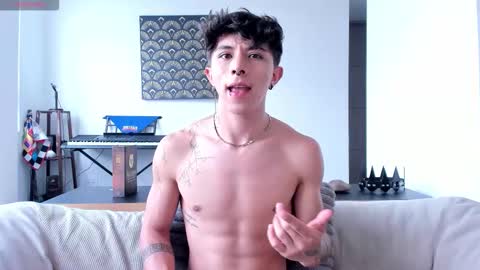 Snapshot of im__thomas chatting on October 30, 7:48 pm IM  THOMAS online show from October 30, 7:48 pm