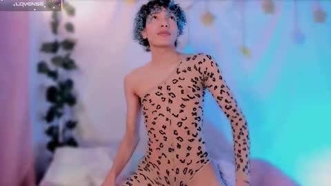 Alejo independent model   online show from September 25, 2:10 am