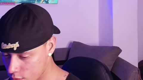 imconor online show from April 21, 8:26 pm