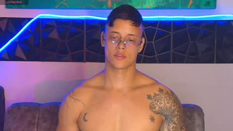 imconor online show from December 7, 11:12 pm