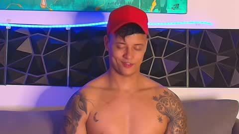 imconor online show from February 11, 9:46 pm