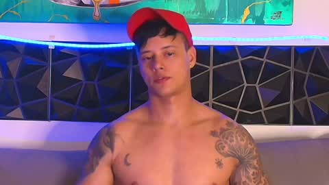 imconor online show from January 30, 8:53 pm