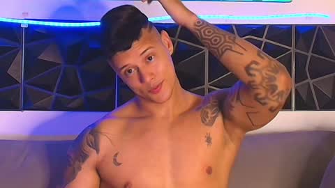 imconor online show from February 3, 10:21 pm