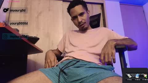 Daniel   thumb up me please its important Im new INDEPENDENT MODEL online show from March 12, 9:50 am