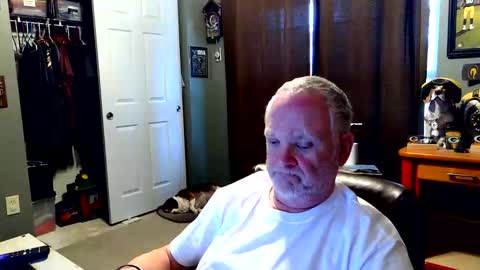 Papa online show from November 26, 8:23 pm