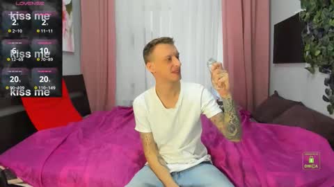 James online show from September 13, 4:24 am