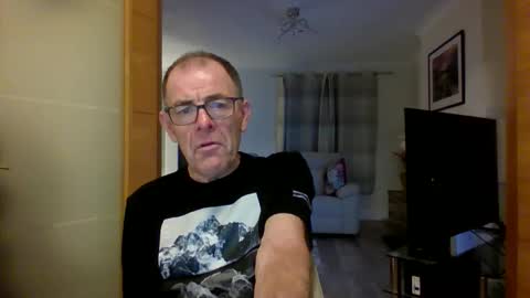 inthemood63 online show from June 5, 11:21 pm