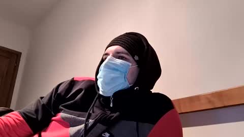 iplaywithu221 online show from February 9, 4:07 pm