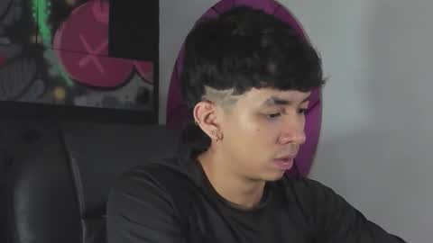 isaac_cryston online show from September 10, 8:29 pm