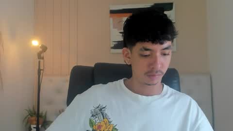 isaac_cryston online show from November 7, 9:07 pm