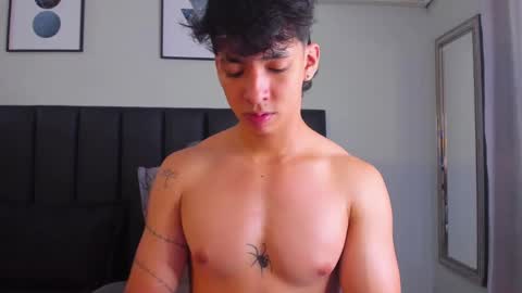 isaac_cryston online show from February 19, 8:52 pm