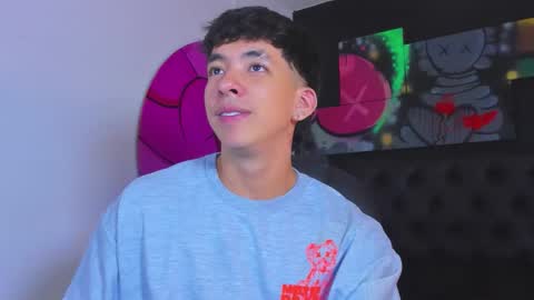 isaac_cryston online show from October 6, 7:29 pm