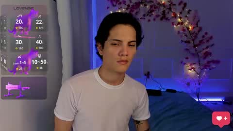 isaac online show from April 1, 10:29 pm