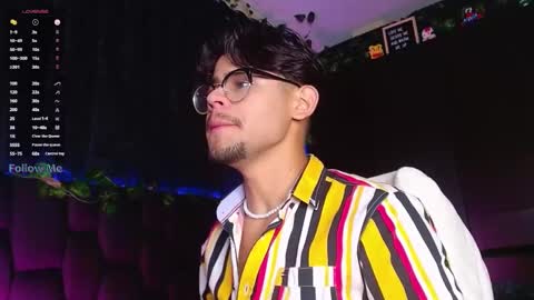 Isaac Saenz. online show from January 18, 11:11 pm