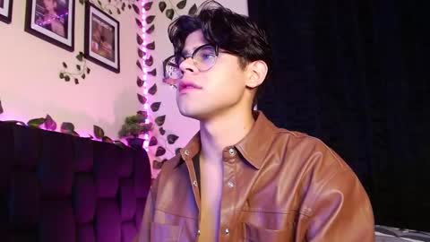 Isaac Saenz. online show from February 19, 9:58 pm