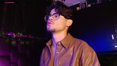 Isaac Saenz. online show from January 19, 9:55 pm