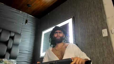 Isaac FVercettis online show from January 16, 9:34 am