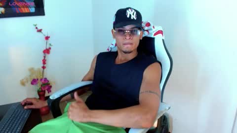 Isaacas online show from November 12, 12:33 pm