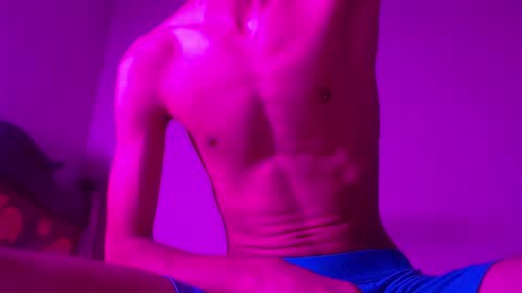 isaac online show from February 12, 4:33 am