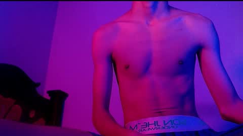 isaac online show from February 22, 4:40 am