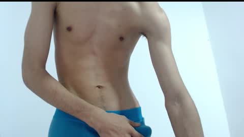 isaac online show from November 29, 7:54 am