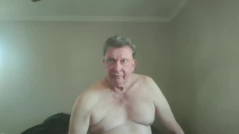 Snapshot of island625103 chatting on October 16, 8:06 pm island625103 online show from October 16, 8:06 pm