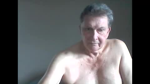 Snapshot of island625103 chatting on March 6, 9:20 pm island625103 online show from March 6, 9:20 pm