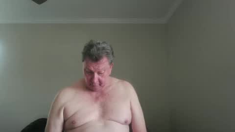 Snapshot of island625103 chatting on September 21, 7:25 pm island625103 online show from September 21, 7:25 pm