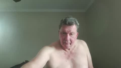 Snapshot of island625103 chatting on October 18, 6:57 pm island625103 online show from October 18, 6:57 pm