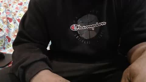 islandboi_88 online show from April 24, 9:06 pm