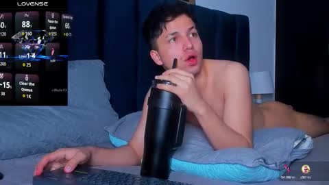 Issac online show from December 4, 6:09 am