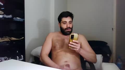 Snapshot of italianboybcn chatting on January 27, 5:26 pm italianboybcn online show from January 27, 5:26 pm