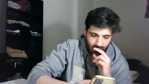 Snapshot of italianboybcn chatting on January 13, 9:52 am italianboybcn online show from January 13, 9:52 am