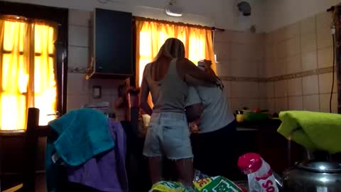 italiankingstripper online show from February 8, 3:16 pm