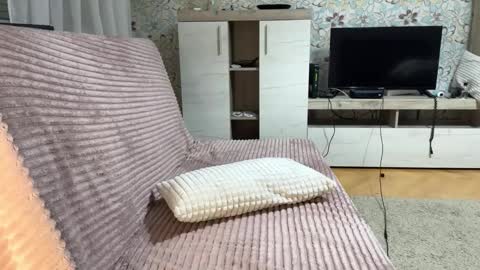 Maxx online show from October 5, 8:57 pm