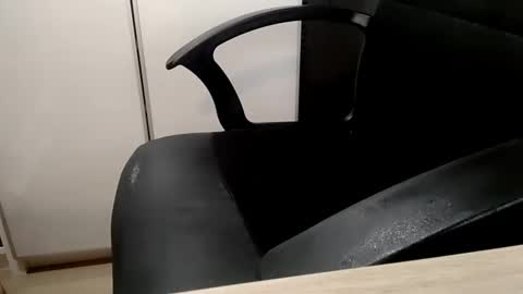 itsmealexp123 online show from December 23, 4:50 pm