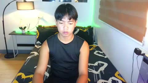 jay jay online show from May 5, 5:02 pm