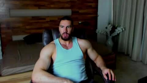 IvanHydee online show from May 29, 4:33 am