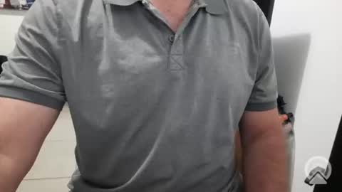 Snapshot of ivanxx712 chatting on October 18, 1:21 am Ivanxx712 online show from October 18, 1:21 am