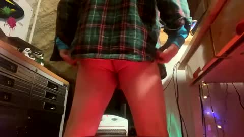 Snapshot of iwinnner chatting on January 5, 4:36 am That Guy online show from January 5, 4:36 am