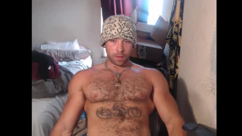 izak144 online show from September 10, 9:24 pm