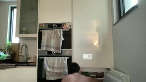 Izylduur online show from November 6, 7:33 am