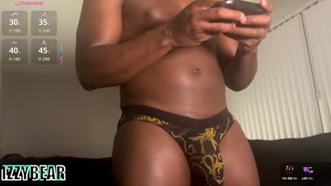 IzzyBear online show from October 6, 4:50 am