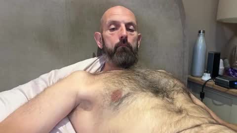 izzysboytoy1 online show from February 3, 8:08 am