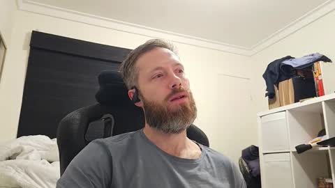 Johnny Thunder online show from October 9, 2:22 pm